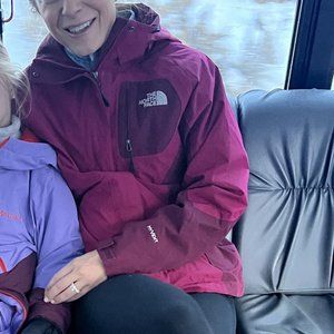 The North Face Women's Ski Jacket - Burgundy